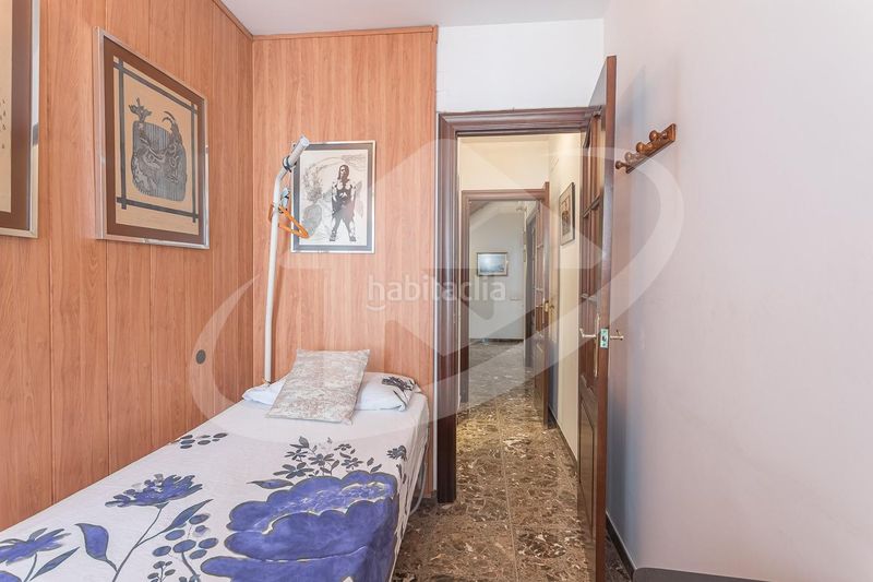 Foto 5c8b7984-3176-43c7-bec0-879b3ecbe0d2. Casa amb calefacció aparcament a Creu Alta Sabadell