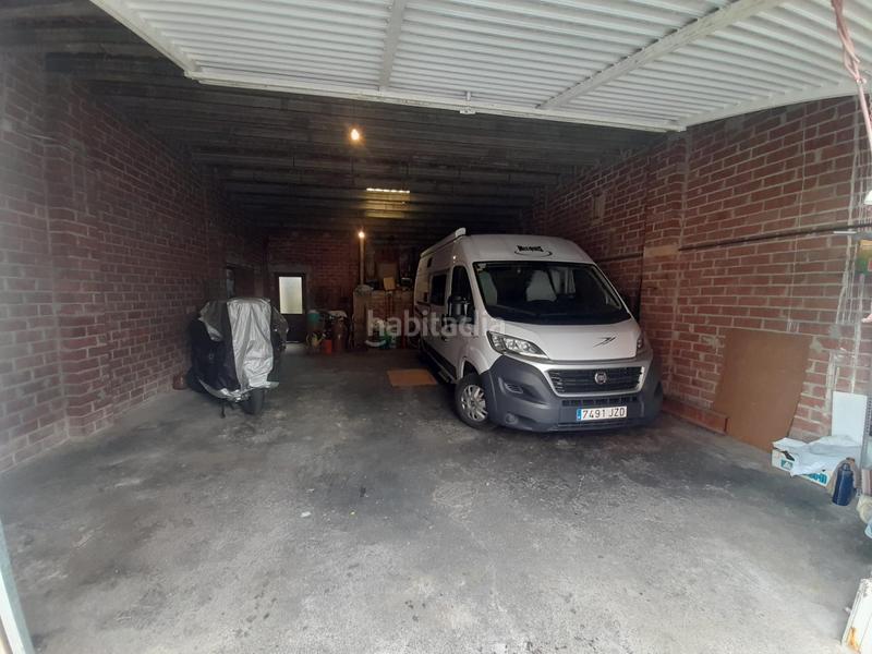 Foto 14f666fc-7df4-4369-a3c2-3f44149931da. Casa  de esquinera 23 x 18 metros de fachada en torre romeo bajo en Sabadell