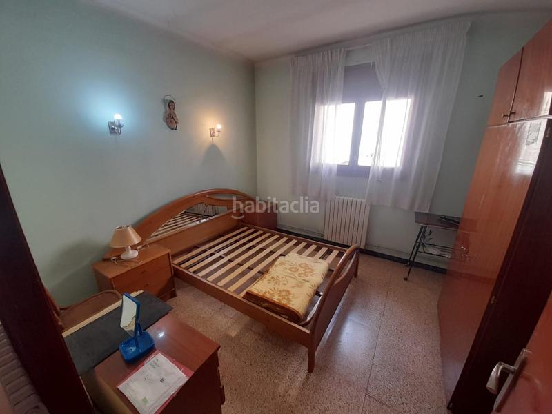 Foto 3070147f-8e0c-46c6-89a7-0c0a3d24668d. Casa  de esquinera 23 x 18 metros de fachada en torre romeo bajo en Sabadell