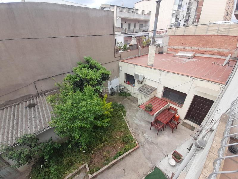 Foto e64301d1-56b0-45c3-a27d-c47b07a594cc. Casa  de esquinera 23 x 18 metros de fachada en torre romeo bajo en Sabadell