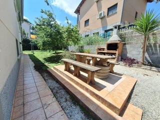 Mas à Santa Eulàlia de Ronçana. Casa a 4 vientos con garage, y pozo