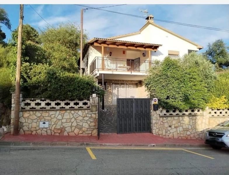Foto b6fa9a46-903d-479e-ad58-b9e324daf1a3. Masia amb aparcament piscina a Residencial Park Maçanet de la Selva