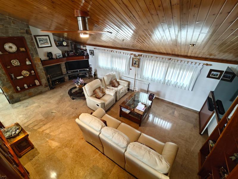 Foto 56e43a13-2cc3-43d7-8088-c5b7f48bed1c. Casa amb aparcament a Centre Sabadell