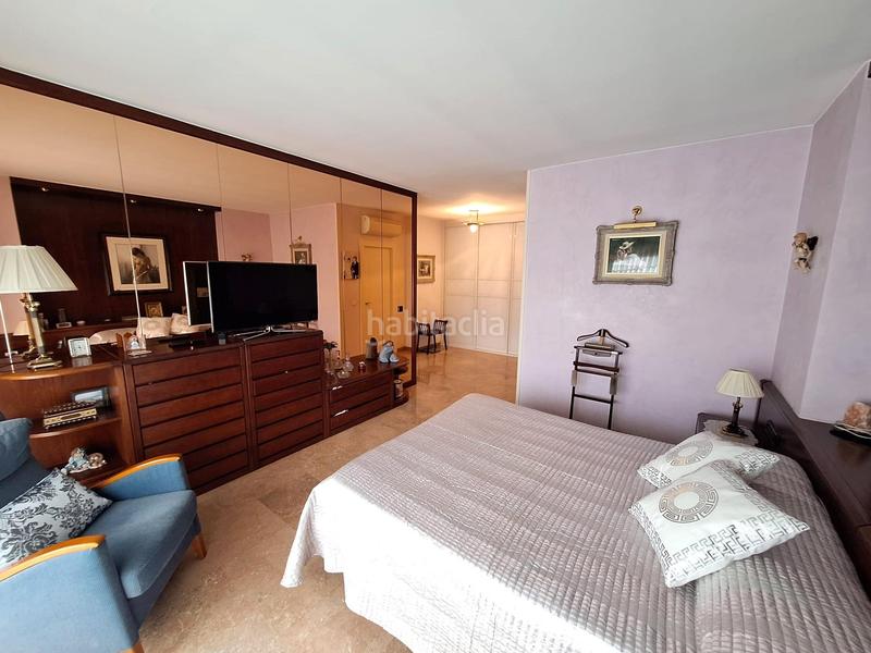 Foto 939fd9af-c74f-4045-a887-5e0babc1dbe7. Casa amb aparcament a Centre Sabadell
