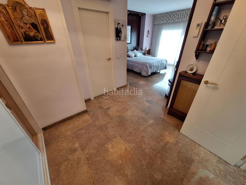 Foto c971168b-4b4c-4807-b709-ea048cc894a1. Casa amb aparcament a Centre Sabadell