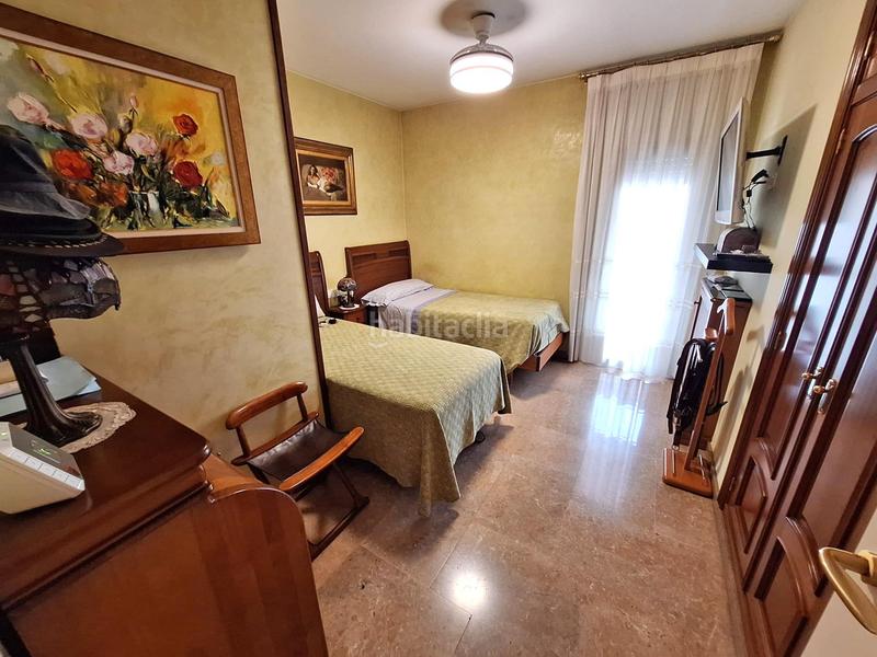 Foto cb07820e-109a-4a29-8e4b-fd8aa3255764. Casa amb aparcament a Centre Sabadell