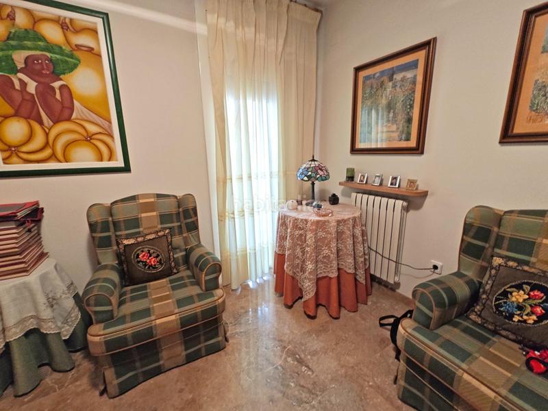 Foto f3ec8516-aeae-497a-a68c-18deb4844d9b. Casa amb aparcament a Centre Sabadell