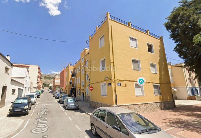 Foto bfc66ccc-7e5a-42bd-a81d-81cb960ffb37. Pis a La Paz Villena