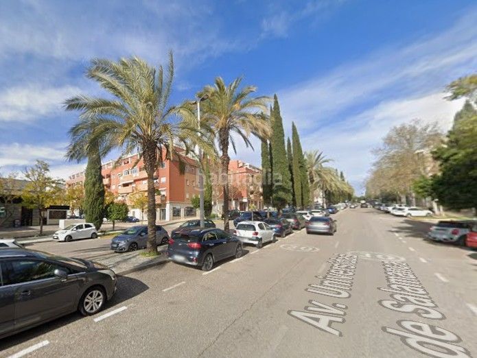 Foto b5b28f56-9c8a-4755-a8ba-a8e1f01952b5. Pis a Zona Universitaria Bormujos
