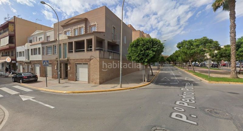 Foto 4fcc4e21-bbde-49f8-90c8-0ffb2d444c2b. Casa chalet okupado en Pabellón - Estación - El Corte Inglés Ejido (El)