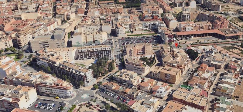 Foto 55d9acad-7d1b-40ca-acaf-3ca2e51afabe. Casa chalet okupado en Pabellón - Estación - El Corte Inglés Ejido (El)