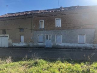 Casa a Cuatro caños 6. Casa de pueblo