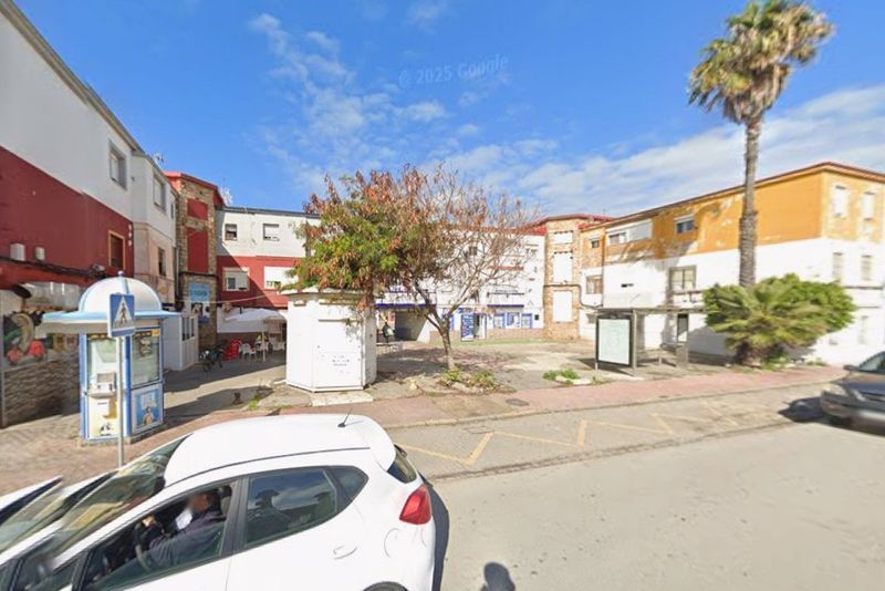 Foto 9fea2d2b-88a2-45a5-95fc-f25d8d962783. Pis a La Atunara-Periáñez Línea de la Concepción (La)