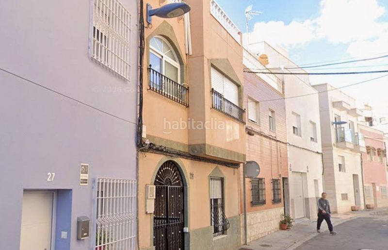Foto 7e0a8ee4-a5a7-4dd7-8fe4-0e89f9e56fa9. Casa a San Luis Almería