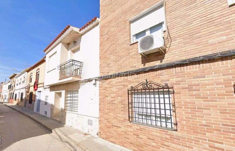 Foto 1808531b-4baf-4562-bb31-3817fc71f8fb. Casa amb aparcament a Herencia