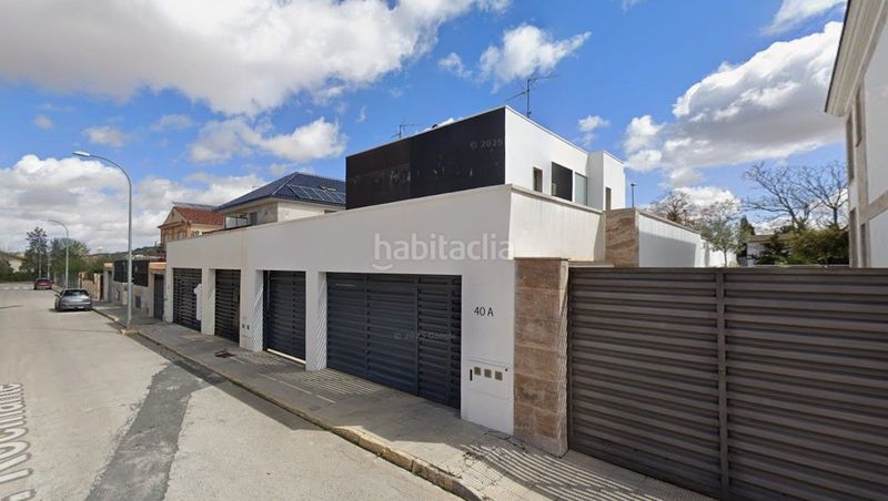 Foto 9d3803e3-e8d5-4d20-851d-0b939aaf06b6. Casa amb aparcament a Valdepeñas