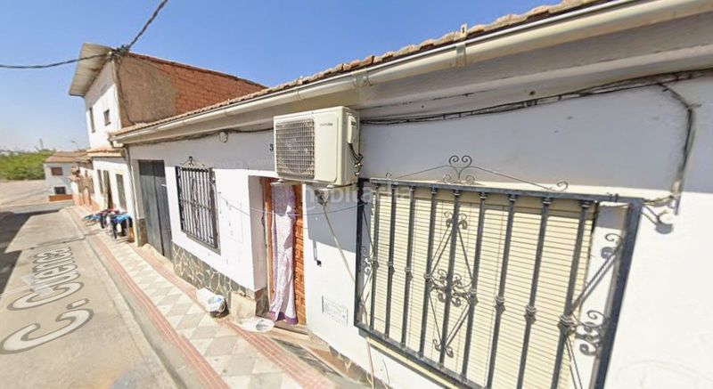 Foto 89f23d2b-fe9b-4566-a00a-c3c421d5b311. Casa amb aparcament a Atarfe