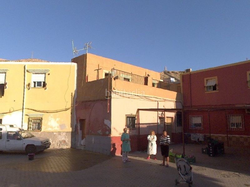Foto 417a6075-24af-4f58-8e8d-143f2e47ece8. Casa a La Chanca - Pescadería Almería