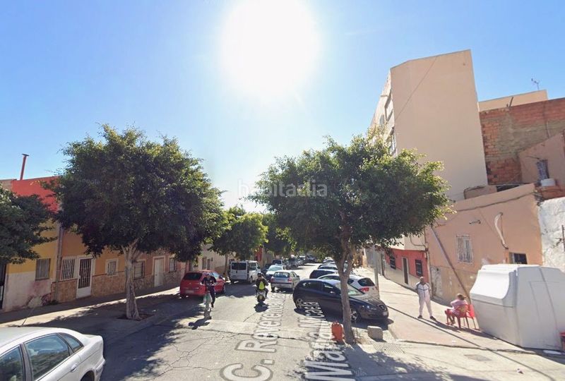 Foto e6c2ded3-88e6-4bfc-9c6d-b2c845c464ed. Pis a La Chanca - Pescadería Almería