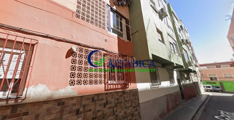 Foto a64ab4fd-5af1-4d0c-b520-8a975d620c66. Pis a La Chanca - Pescadería Almería