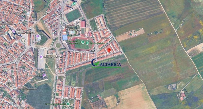 Foto f278e62b-5245-43cd-bb84-431ce0fcd88f. Casa a Olivenza