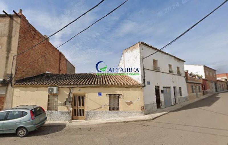 Foto fdf59da0-0f83-4597-b04e-1b11401e61f3. Casa a La Zarzuela - San José - Belén Linares