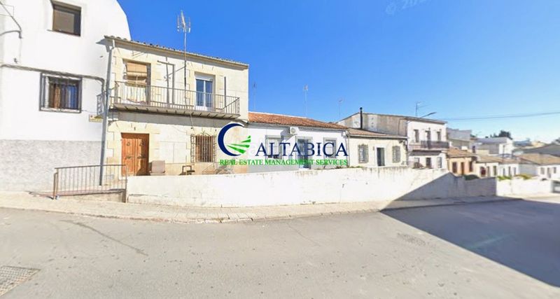 Foto ff964164-05c8-4164-b20c-1234d6a4467f. Casa  de pueblo en Úbeda