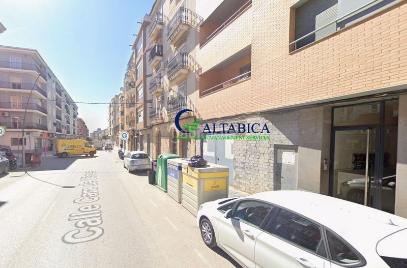 Foto 9209b8cd-4984-4007-adbb-e74a34146fb6. Pis a Úbeda