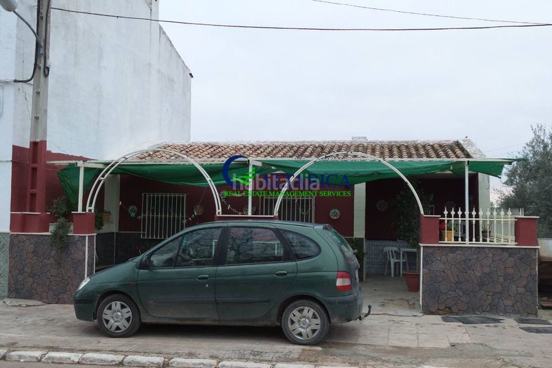 Foto b8fdcdf6-8d3e-4fca-8df0-c4fe48c29bb7. Casa a Roda de Andalucía (La)