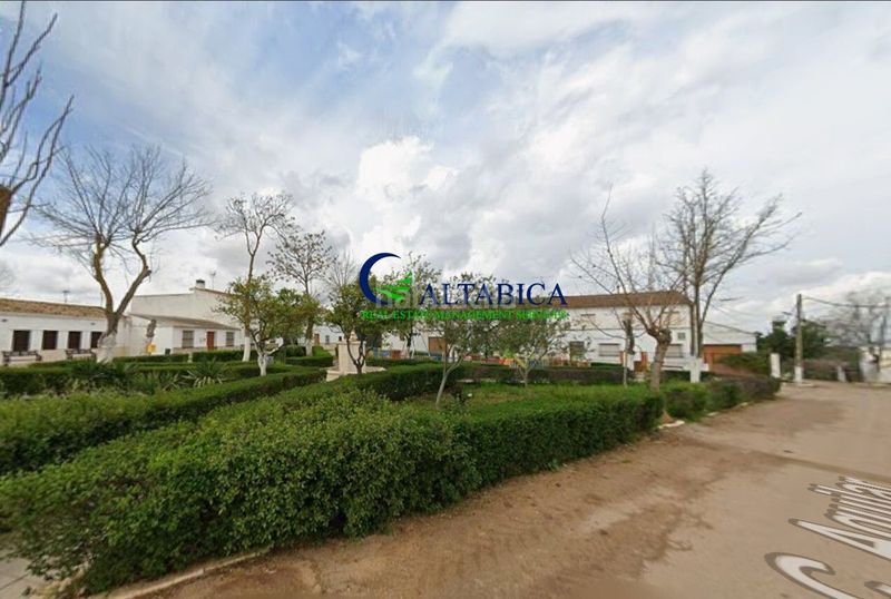 Foto e817c850-c048-48b7-ae66-e6a3d2e36e12. Casa a Roda de Andalucía (La)