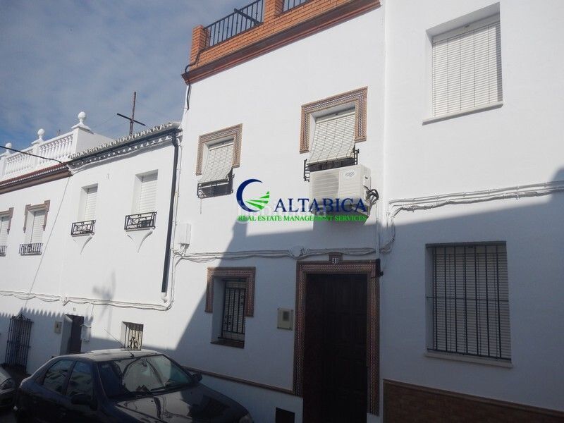 Foto 686b9f18-3c71-4452-8eaa-1d74610794c9. Casa a Montellano