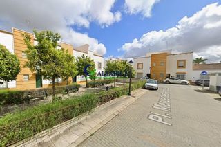 Casa  Mercedes amores. Chalet