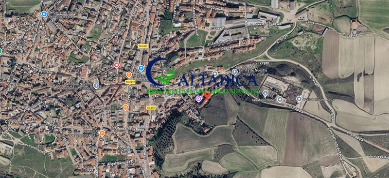 Foto 65c3da81-05e9-413e-8424-74563b5c60d9. Casa amb aparcament a Borox
