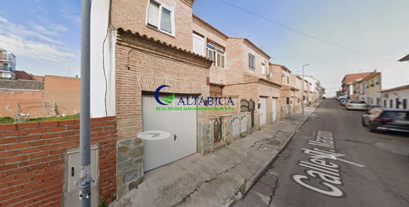 Foto 4f15451d-975f-4f7a-8550-e30b21c85624. Casa a Yuncos