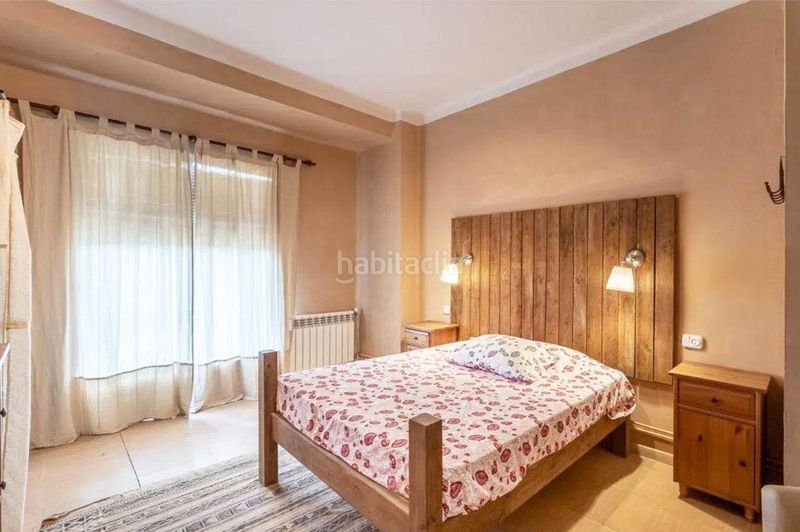 Foto c53c37ef-6eba-49f5-83a8-cbbb952a8afc. Terreny residencial a Guadix