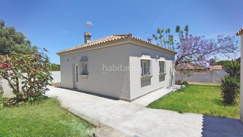 Foto ea01bfc3-95d0-406b-9df8-8fd83042d48c. Xalet a Núcleo urbano Chiclana de la Frontera