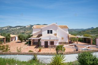 Terreno residenziale in Olvera