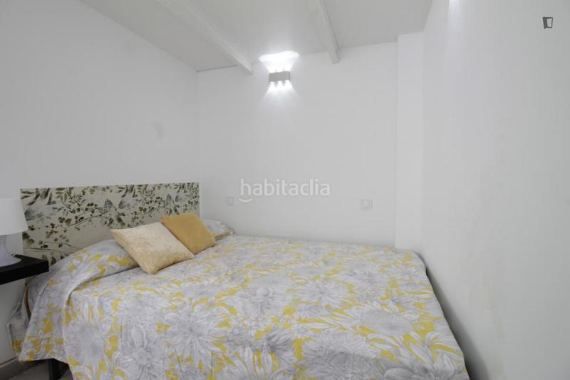 Foto 4438f332-3dfe-464d-9b02-05375a4af59a. Lloguer apartament a Zofío Madrid