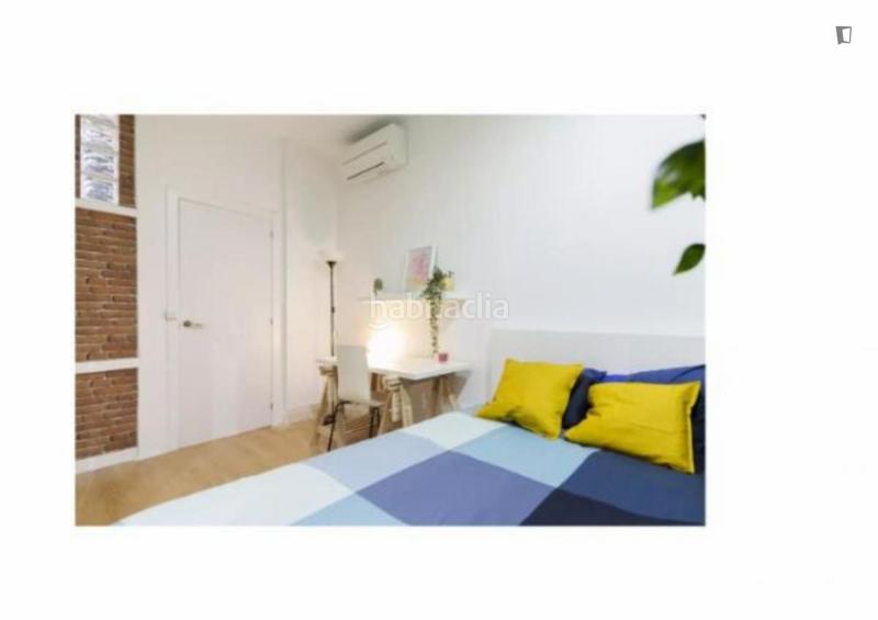 Foto d40bf109-755f-4d5b-bfc7-7cdb35ad734a. Miete appartement in Cortes-Huertas Madrid