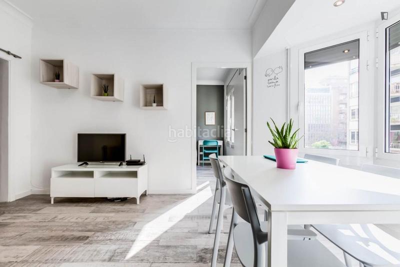 Foto dbb7e65c-2dcd-4a26-9531-368f5b0a46c2. Lloguer apartament amb calefacció a Fort Pienc Barcelona
