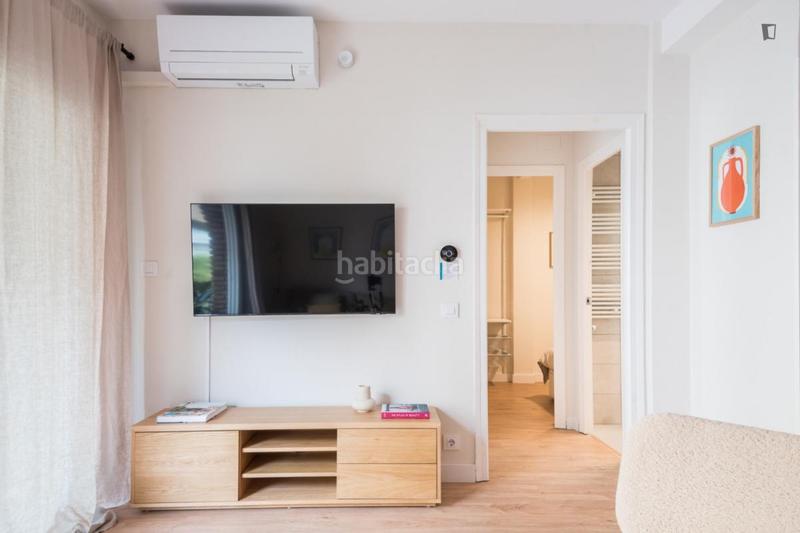 Foto dbeb889e-3e3b-4760-8248-8ad32ff720f2. Rent apartment with heating in Fort Pienc Barcelona