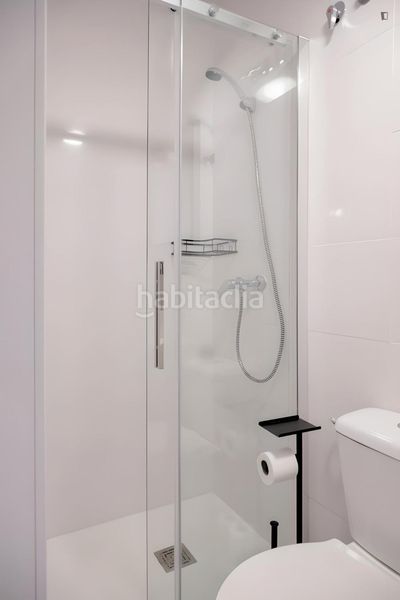 Foto e71d8257-9517-40de-98cb-499201da692f. Lloguer estudi amb calefacció a Opañel Madrid