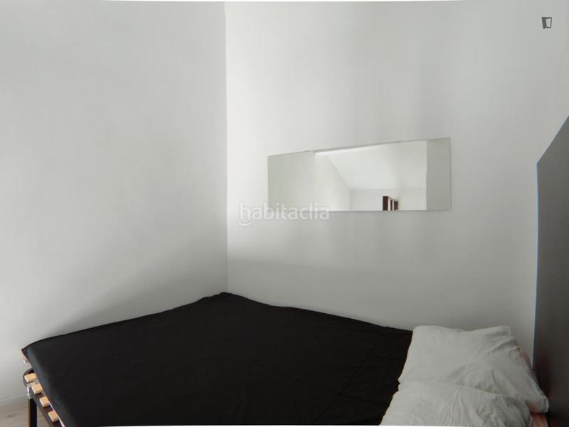 Foto 23c5c979-629d-421f-9457-5f54e3dac04b. Alquiler estudio en Valdeacederas Madrid