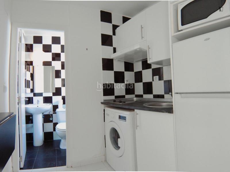 Foto d631b33f-c89e-45cf-a88c-e7f914feba38. Alquiler estudio en Valdeacederas Madrid