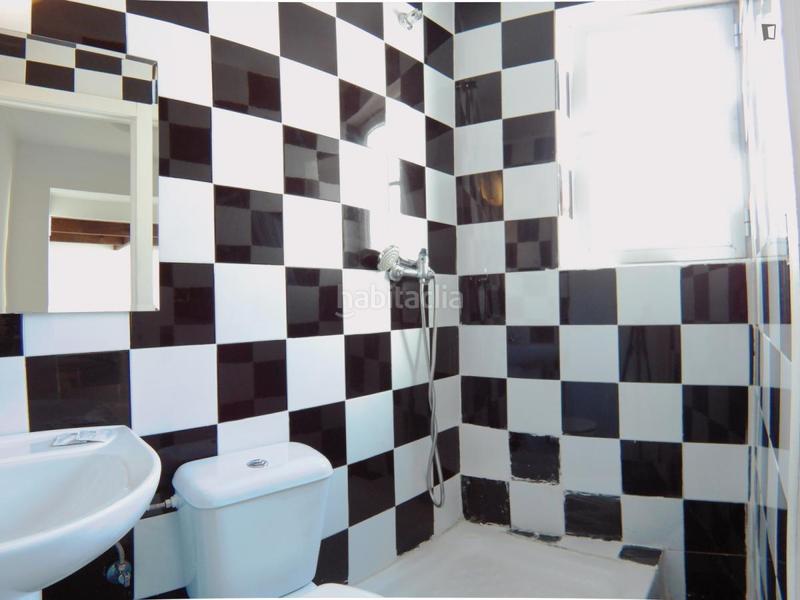 Foto 2bb03ed2-ecf7-42f3-8532-e7a06331b818. Location studio dans Valdeacederas Madrid