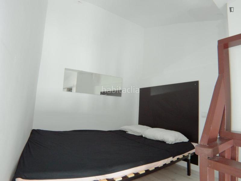 Foto 297cddd9-889e-4cfc-ae13-1d3615cb1a80. Miete studiowohnung in Valdeacederas Madrid