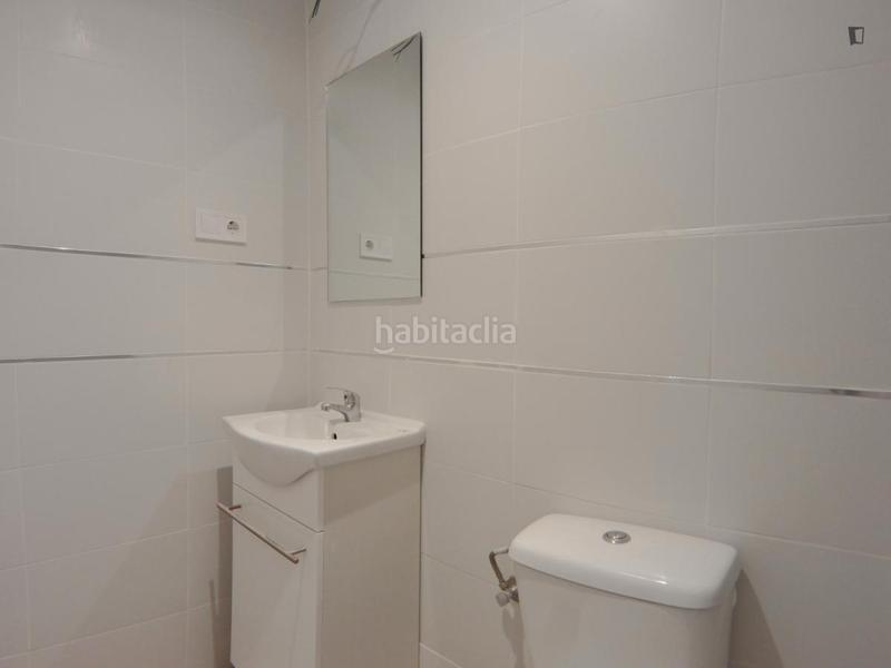 Foto 9999af85-cff2-4f10-a15a-a4cb2b825bd3. Alquiler estudio en Berruguete Madrid
