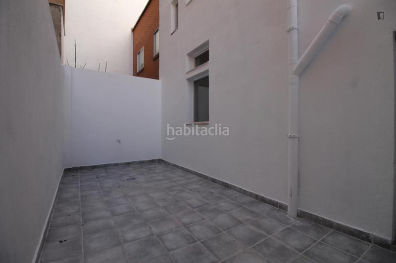 Foto 0fbaf2d4-b8b3-44cd-8972-72ce8eb4e19a. Alquiler estudio en Berruguete Madrid