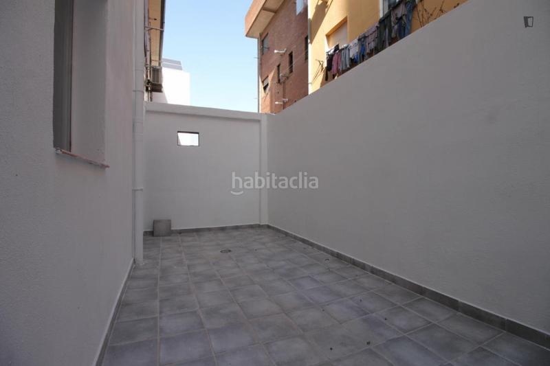 Foto 7c9eefb6-1f00-424d-8fbf-22f75f337228. Alquiler estudio en Berruguete Madrid