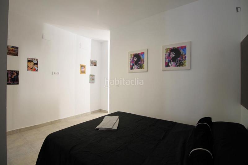 Foto 89bbf13e-43d0-4795-ab2f-ba34f5913344. Alquiler estudio en Berruguete Madrid